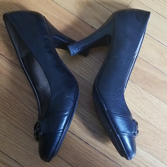 Padded Sofft heels - Picture 2 of 5